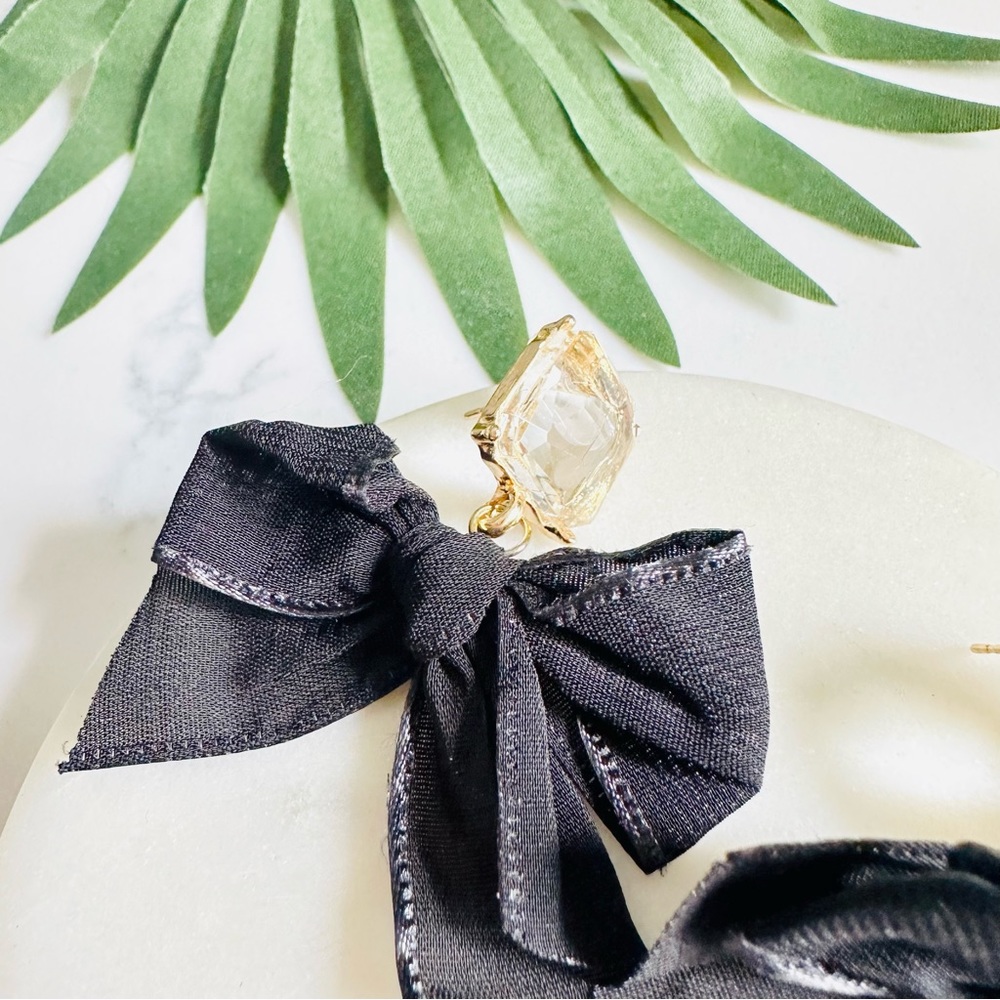 2/$30šµ Crystal & Bow Party Earrings Rhinestone Classic Embellished Jewelry NEW - Picture 7 of 10